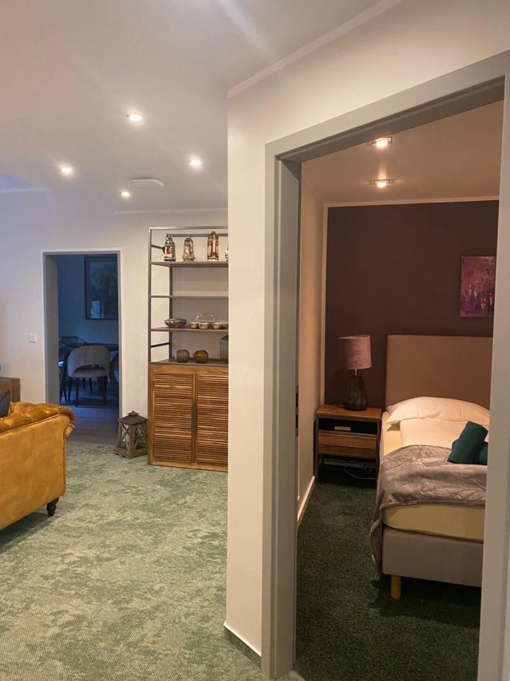 Besotel Erkrath- Schicke Fewo Oder Apartments Zentral Naehe Bahnhof Und Autobahn Im Neandertal Mit Glasfaser Wlan Und Freies Parken Extérieur photo