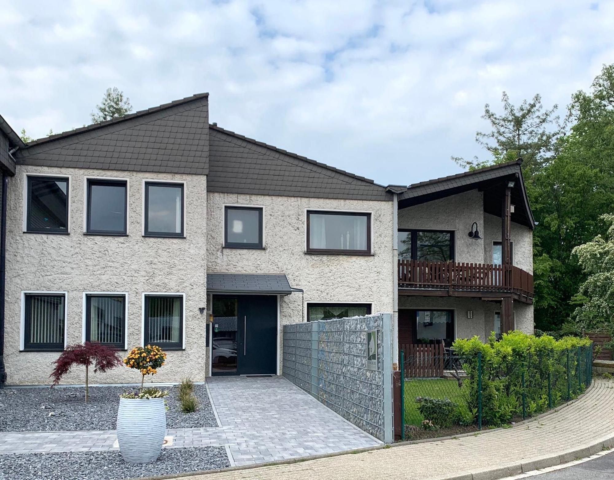 Besotel Erkrath- Schicke Fewo Oder Apartments Zentral Naehe Bahnhof Und Autobahn Im Neandertal Mit Glasfaser Wlan Und Freies Parken Extérieur photo